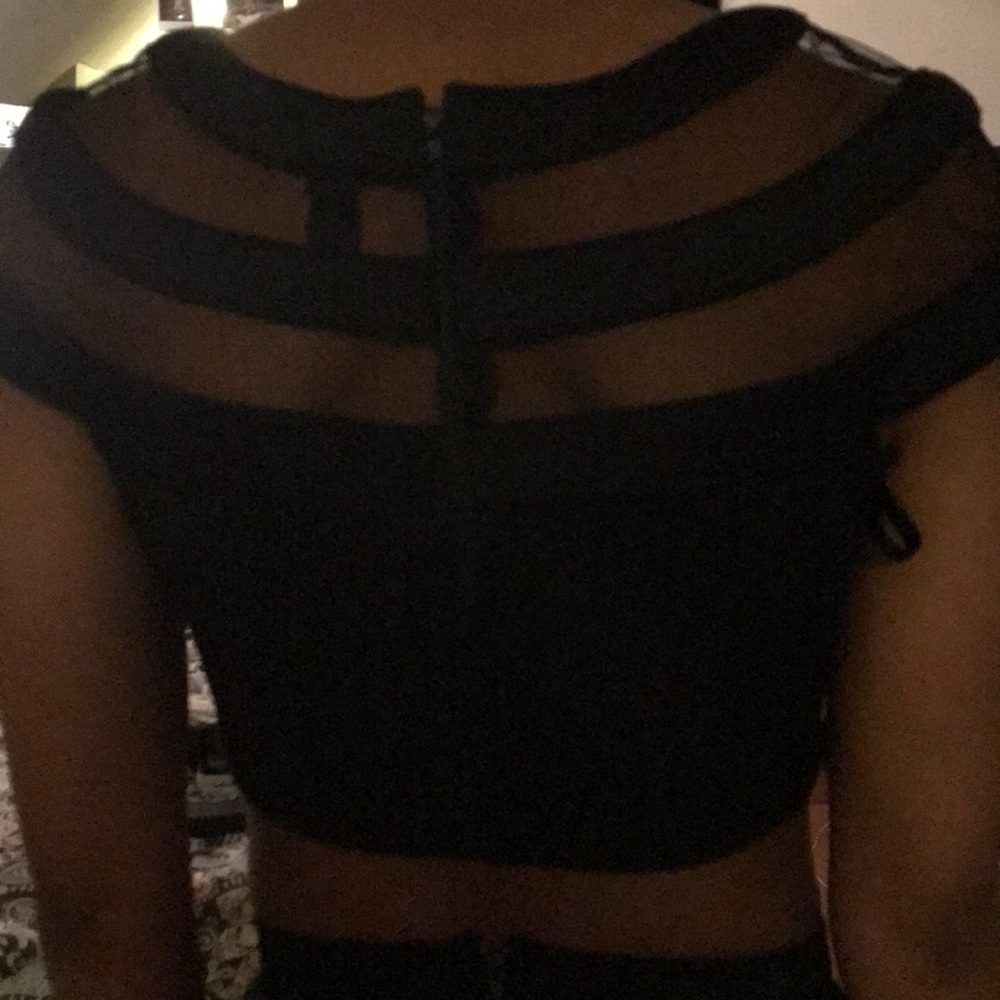 Black dress - Picture 3 of 6